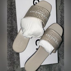 Givenchy flats ( women size 38 ) worn once